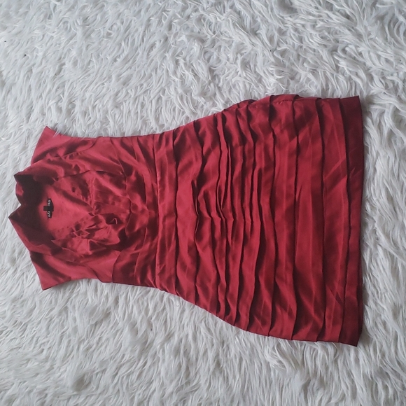 Express mini satiny red dress - Picture 8 of 8
